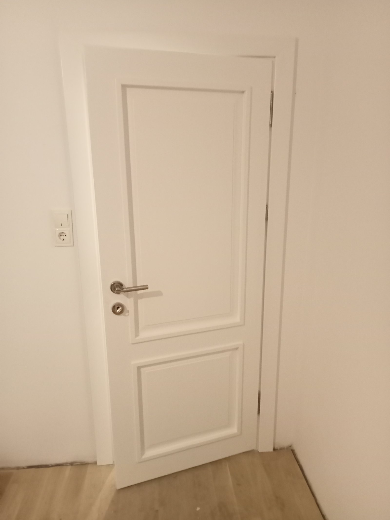 Lake Ahşap Kapılar